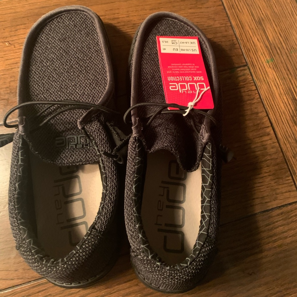 Hey Dude shoes NWT. Mens 8/Womens 10